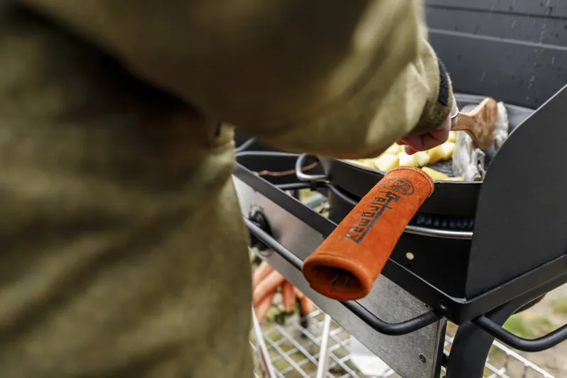 Petromax Aramid Handle Cover for Fire Skillet-1